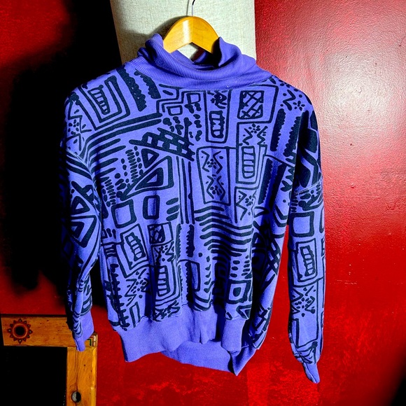 Purple Desporté turtle neck sweater with abstract art design - Picture 1 of 5